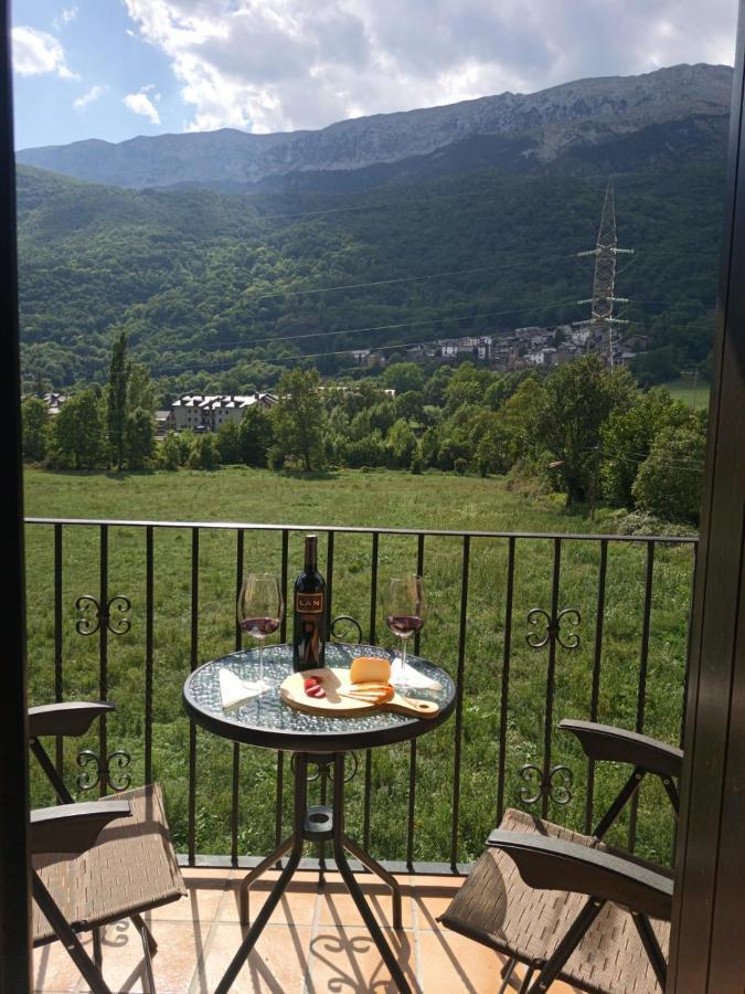 Appartement Casa Hennequin à Sesué Extérieur photo